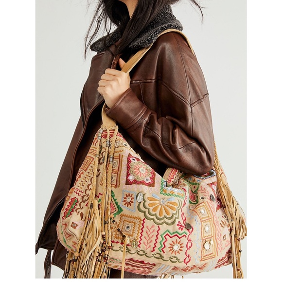 Free People Handbags - ⭐️HOST PICK ⭐️Free People Nigel Preston Mirror Hobo Bag